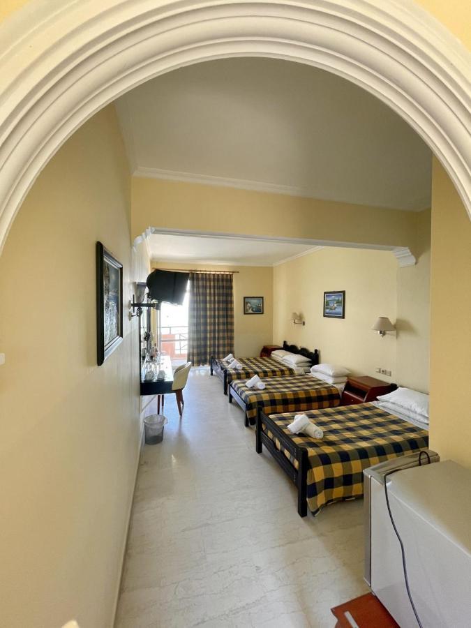 Christina Hotel Месонги Экстерьер фото